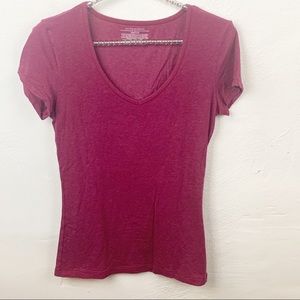 Victoria’s Secret l Dark Pink V Neck T-shirt